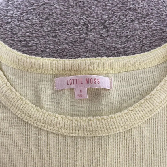 Yellow basic tee - Picture 2 of 2